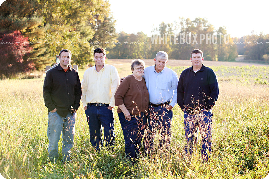 isley_2012_093_reidsville_family_portrait_photography.jpg