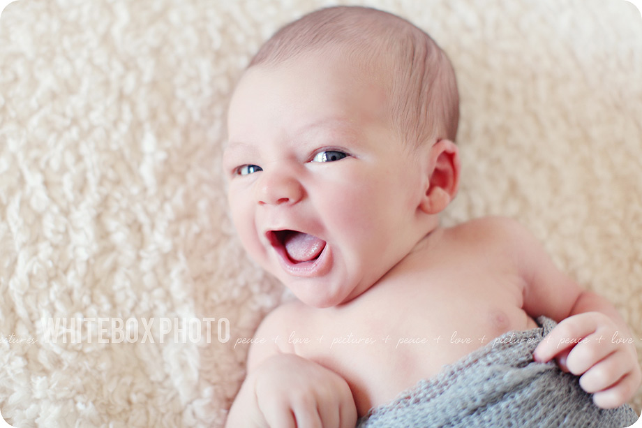 wesley_01_greensboro_newborn_photographer.jpg