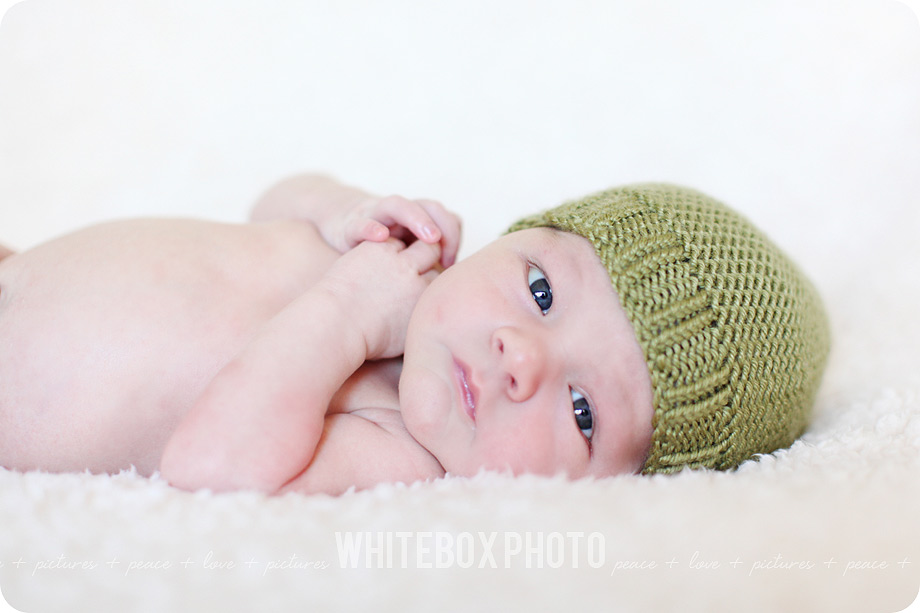 wesley_08_greensboro_newborn_photographer.jpg