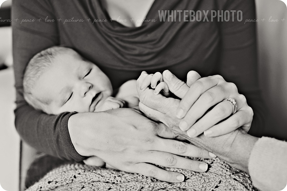 wesley_39_greensboro_newborn_photographer.jpg