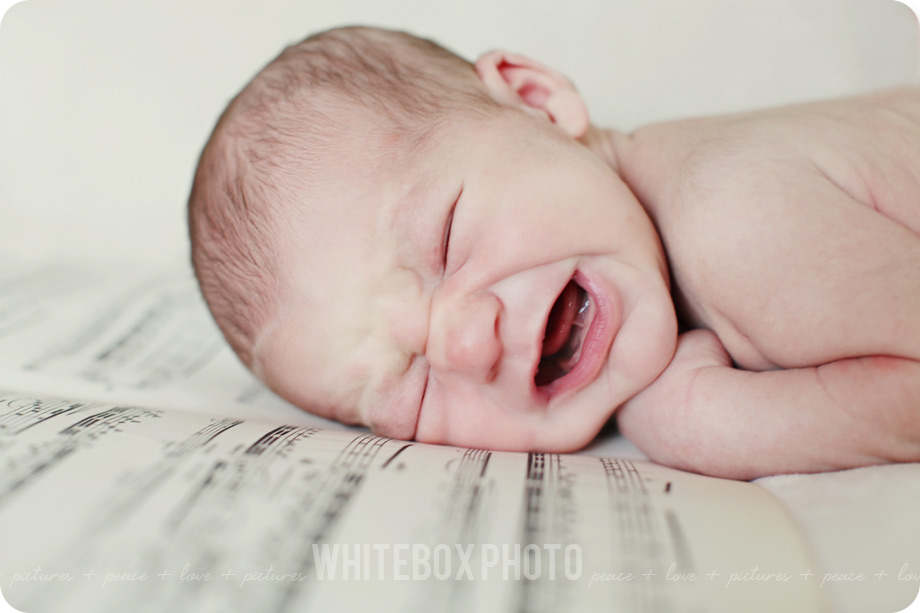 wesley_41_greensboro_newborn_photographer.jpg