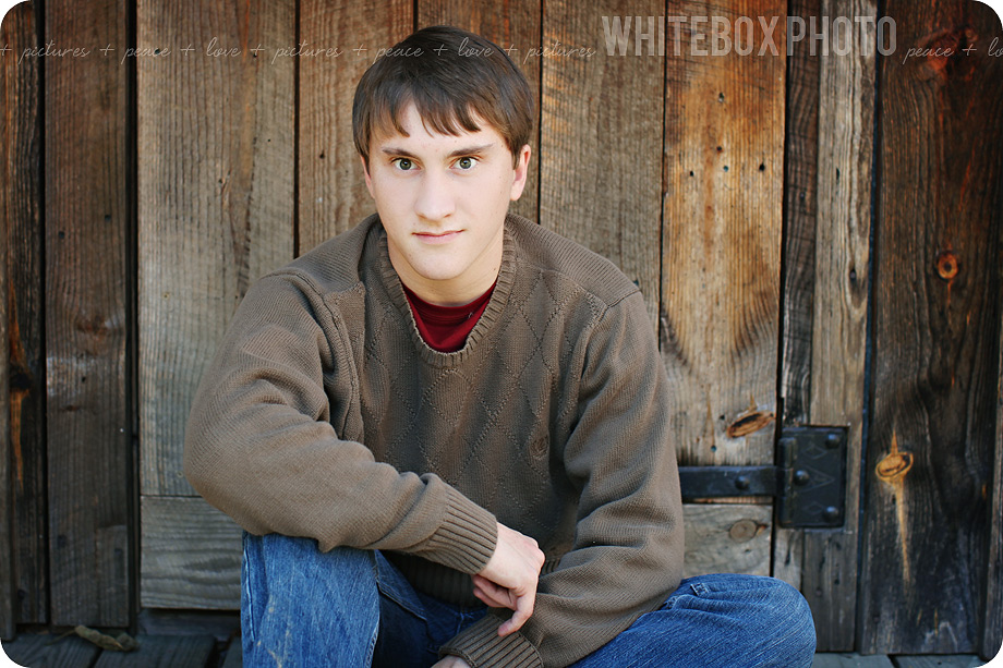 bruce_08_greensboro_senior_portrait_photographer.jpg