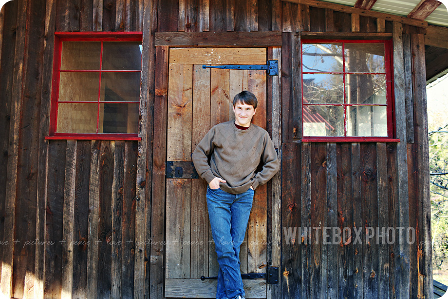 bruce_10_greensboro_senior_portrait_photographer.jpg