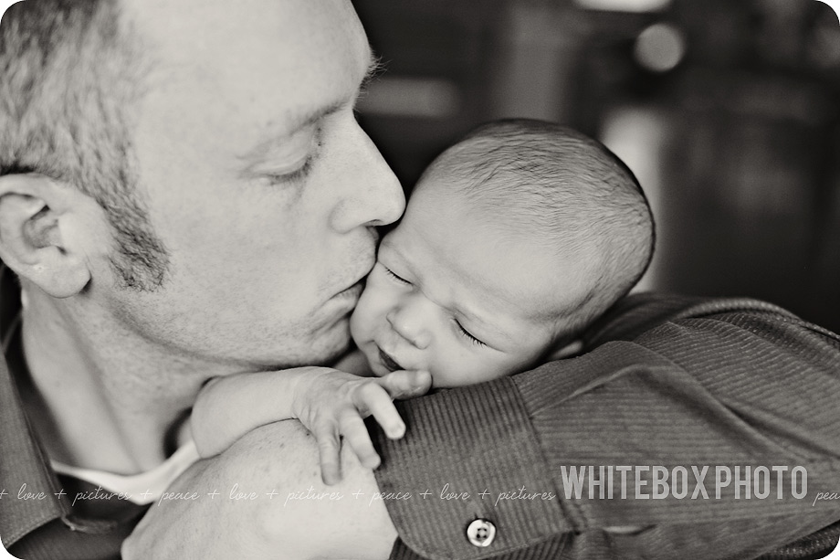 kwee-veen_newborn_48_greensboro_newborn_photographer.jpg