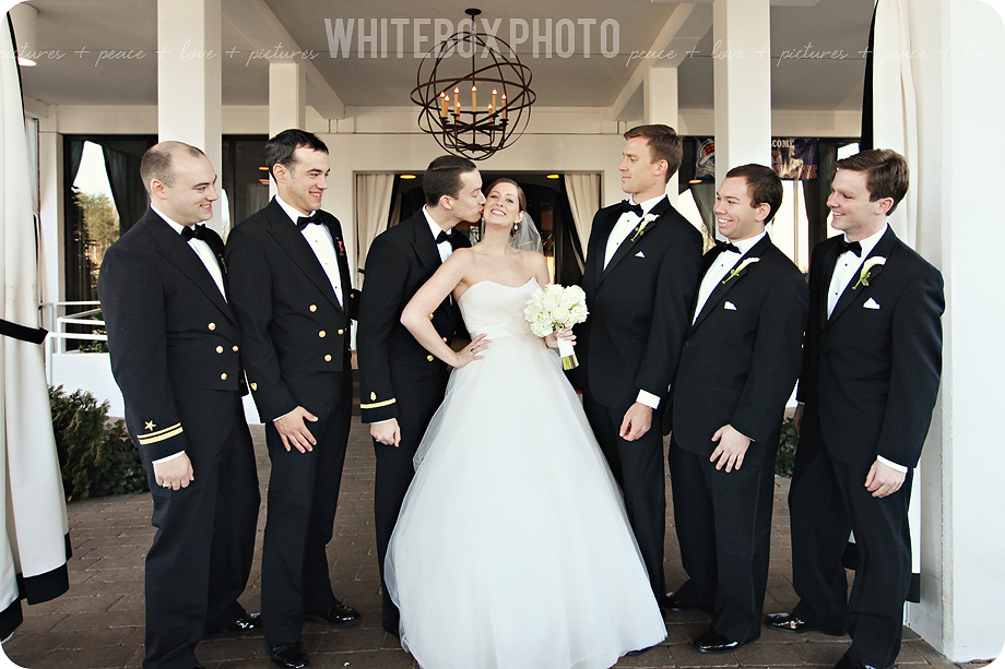 anne_colin_428_bw_proximity_hotel_wedding.png