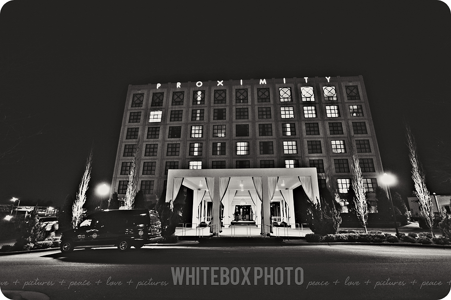 anne_colin_630_bw_proximity_hotel_wedding.png