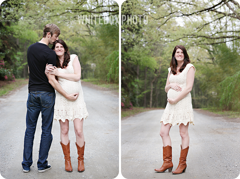 betsy_maternity_006_charlotte_maternity_photographer.png