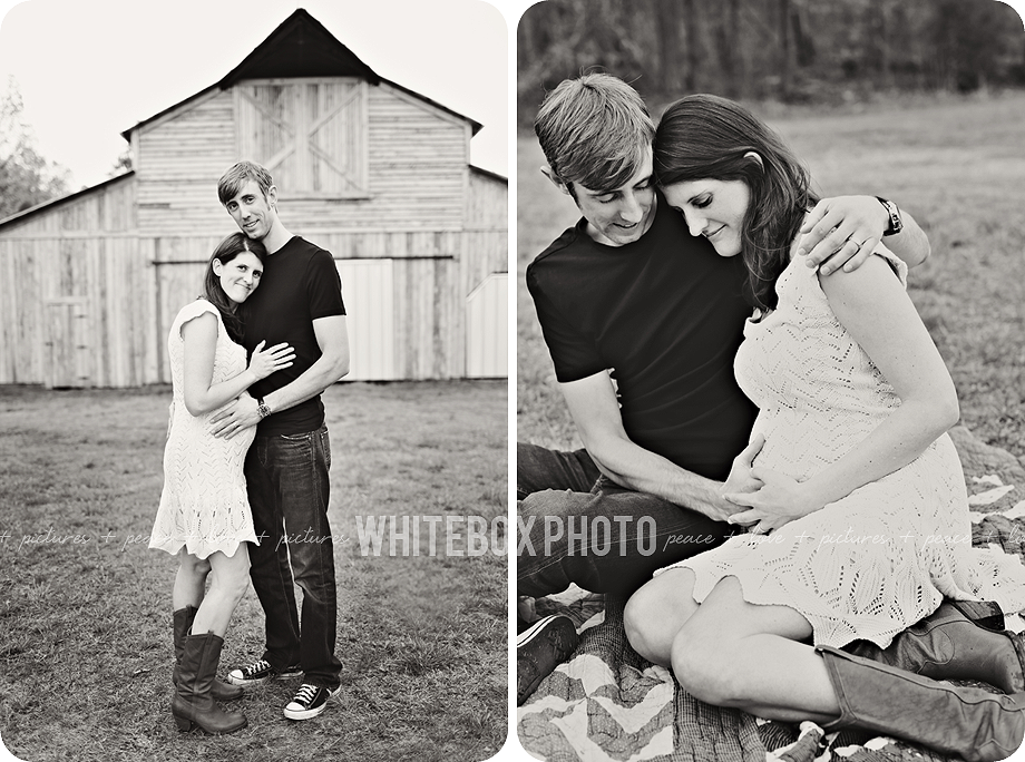 betsy_maternity_013_charlotte_maternity_photographer.png